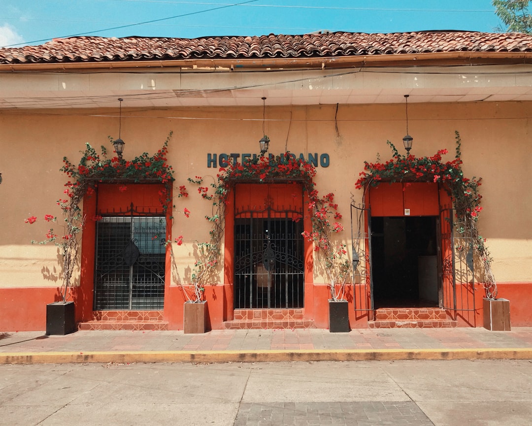 Hacienda Lealtad visitor tour experience coffee grove walk 19th century immersion