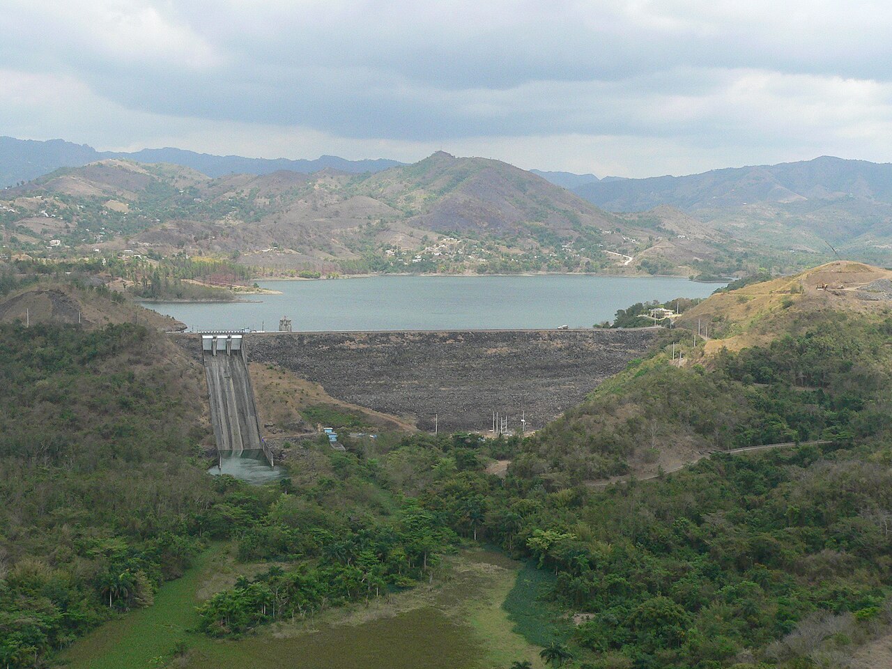 puerto rico lake toa vaca hands process working