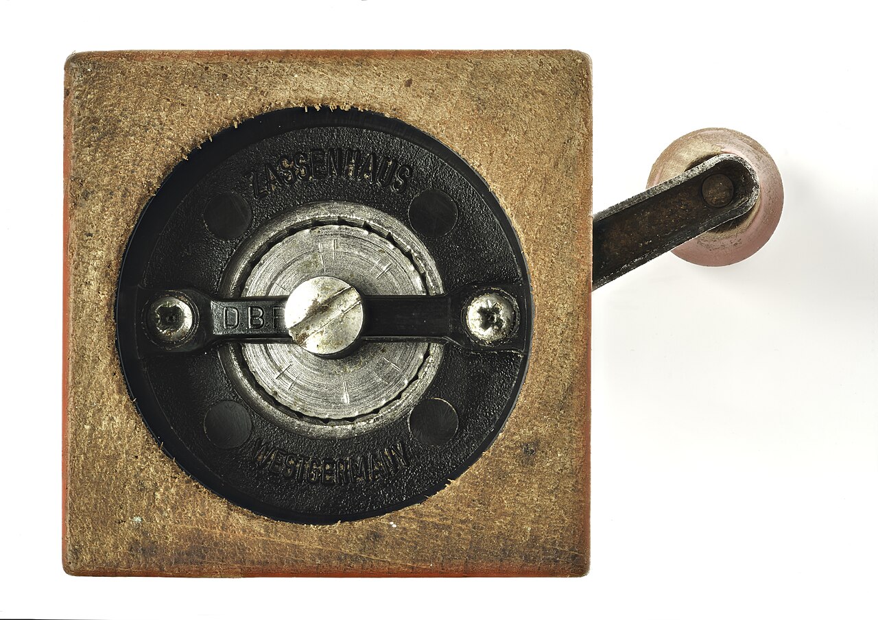 burr grinder cross section grinding mechanism