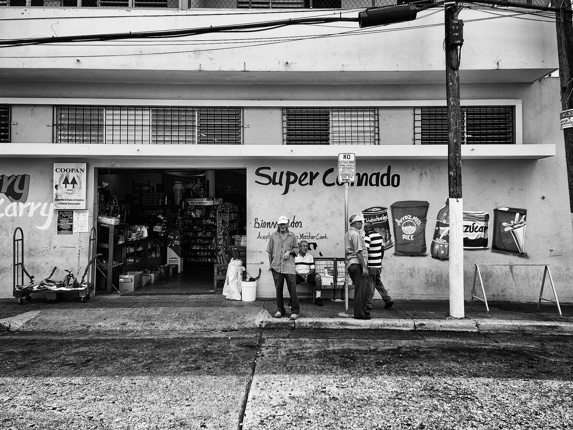 A neighbourhood colmado in Mayagüez, Puerto Rico, 2013